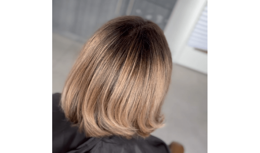 WOMEN'S HAIRCUT